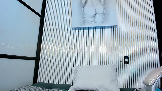 Snapshot of VenusColeman_ chatting on 02/17/26, 08:37 VenusColeman online show from 02/17/26, 08:37