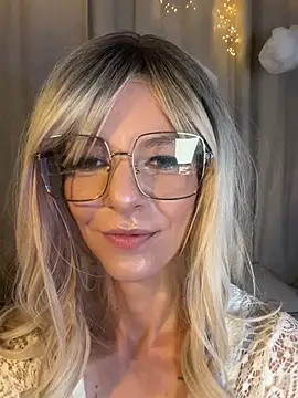 Olivia-Brooks online show from 02/22/26, 09:13