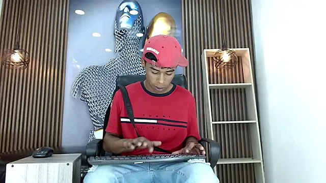 Snapshot of TonnyMarck chatting on 03/01/26, 01:57 TonnyMarck online show from 03/01/26, 01:57