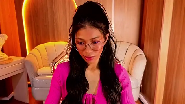 Alina b  online show from 07/18/26, 07:50