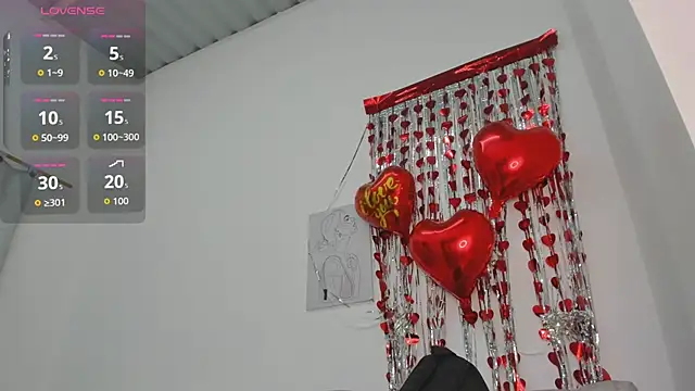 Snapshot of velvetluna_ chatting on 02/25/26, 11:09 velvetluna online show from 02/25/26, 11:09