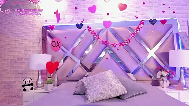 Snapshot of HarperrWest chatting on 02/13/26, 08:38 HarperrWest online show from 02/13/26, 08:38