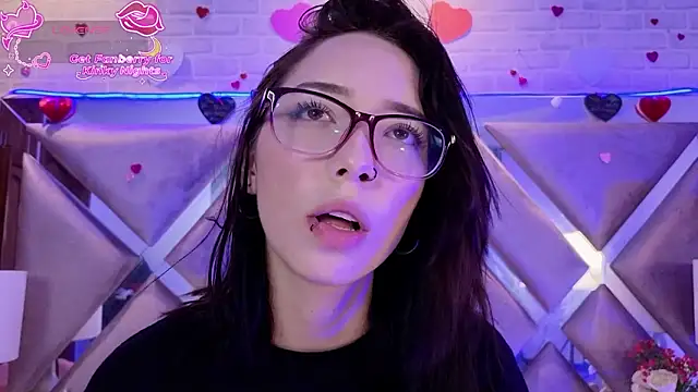 Snapshot of HarperrWest chatting on 02/28/26, 08:43 HarperrWest online show from 02/28/26, 08:43