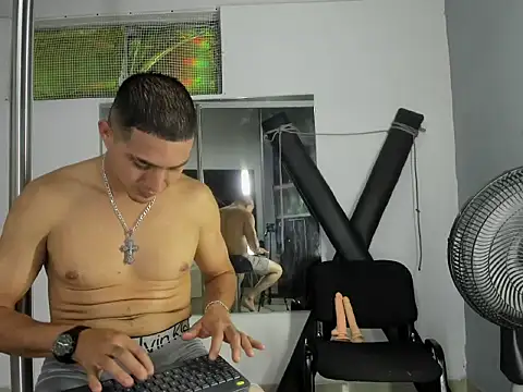 Snapshot of Bonniie_23 chatting on 02/04/26, 03:34 Bonniie 23 online show from 02/04/26, 03:34