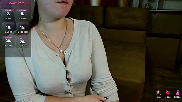 Snapshot of NotYourDoll chatting on 01/26/25, 08:03 NotYourDoll online show from 01/26/25, 08:03