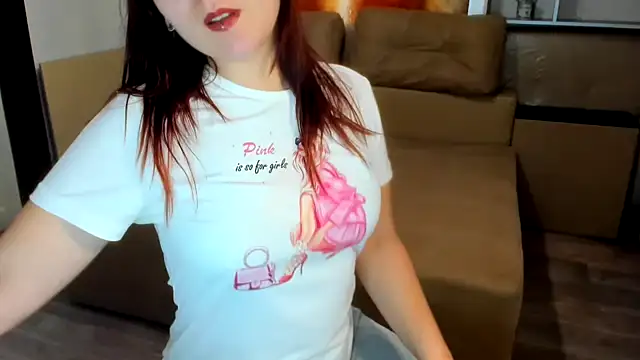 Snapshot of NotYourDoll chatting on 02/07/25, 06:45 NotYourDoll online show from 02/07/25, 06:45