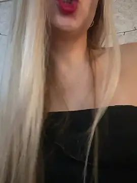 Snapshot of NikkiMis chatting on 02/02/26, 11:42 NikkiMis online show from 02/02/26, 11:42