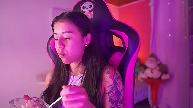 Snapshot of mavi_boo chatting on 02/02/26, 08:29 mavi boo online show from 02/02/26, 08:29