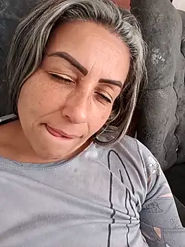 Snapshot of maynor_1998 chatting on 02/22/26, 06:39 maynor 1998 online show from 02/22/26, 06:39