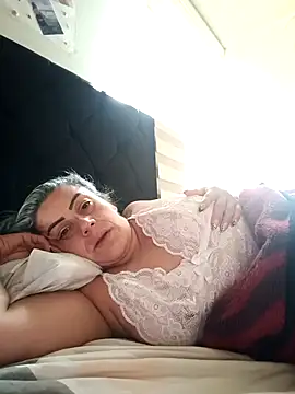 Snapshot of maynor_1998 chatting on 02/28/26, 02:18 maynor 1998 online show from 02/28/26, 02:18