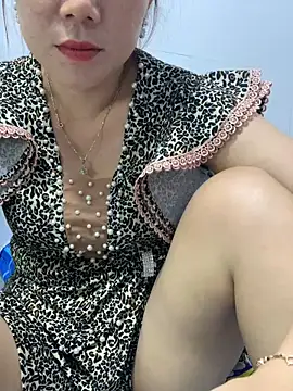 Snapshot of Baby-lovely69 chatting on 03/04/26, 02:28 Baby-lovely69 online show from 03/04/26, 02:28