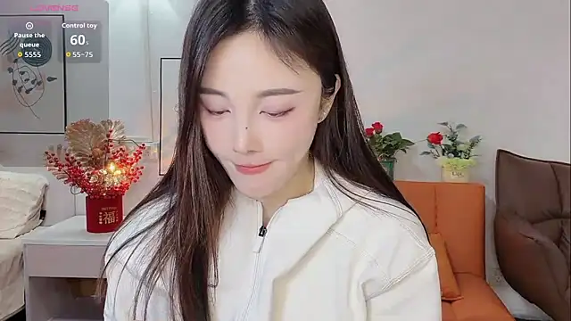 Snapshot of Lisa-295188 chatting on 02/24/26, 10:02 Lisa-295188 online show from 02/24/26, 10:02