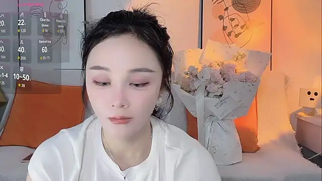 Lisa-295188 online show from 04/14/26, 07:36