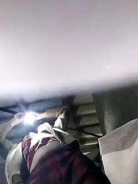 Snapshot of Ella-aa chatting on 02/01/26, 02:10 Ella-aa online show from 02/01/26, 02:10