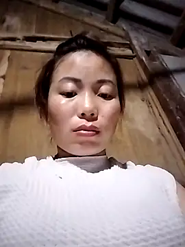 Snapshot of Ella-aa chatting on 02/16/26, 02:35 Ella-aa online show from 02/16/26, 02:35