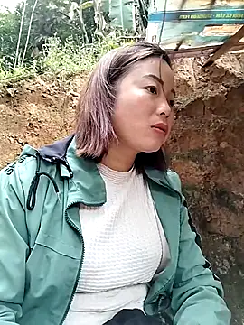 Snapshot of Ella-aa chatting on 02/17/26, 02:41 Ella-aa online show from 02/17/26, 02:41