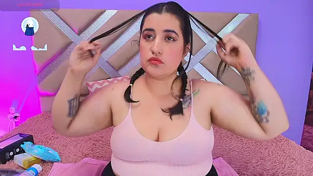 Snapshot of dani_vemom chatting on 02/01/26, 03:27 dani vemom online show from 02/01/26, 03:27