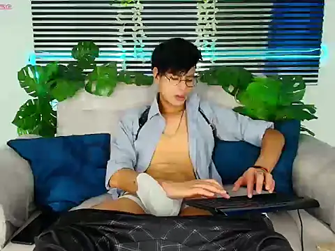 ThiiagoSaeenz online show from 03/04/26, 03:51