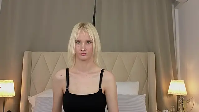 Snapshot of CrystalLili chatting on 07/01/26, 04:03 CrystalLili online show from 07/01/26, 04:03