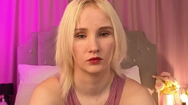 Snapshot of CrystalLili chatting on 07/24/26, 03:26 CrystalLili online show from 07/24/26, 03:26