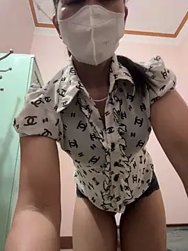 Snapshot of YANINA120 chatting on 02/24/26, 09:57 YANINA120 online show from 02/24/26, 09:57