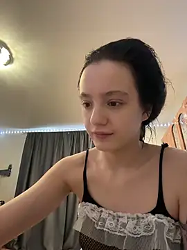 MiaTee online show from 02/11/26, 04:50