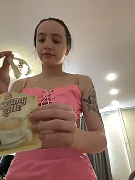 MiaTee online show from 02/23/26, 05:05