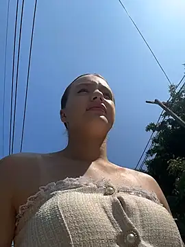 MiaTee online show from 03/31/26, 02:57