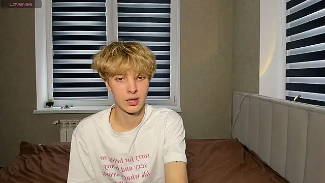 Snapshot of bunnyblush67 chatting on 02/13/26, 10:44 bunnyblush67 online show from 02/13/26, 10:44