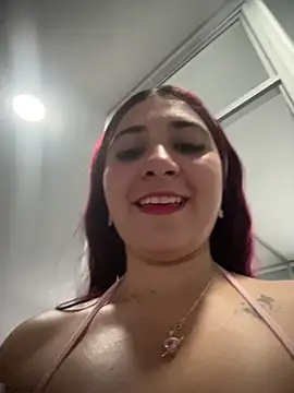 Snapshot of Nahomy_Benett chatting on 02/12/26, 11:27 Nahomy Benett online show from 02/12/26, 11:27