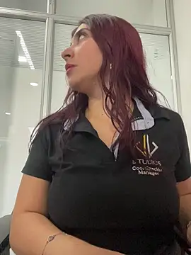 Snapshot of Nahomy_Benett chatting on 03/01/26, 11:34 Nahomy Benett online show from 03/01/26, 11:34