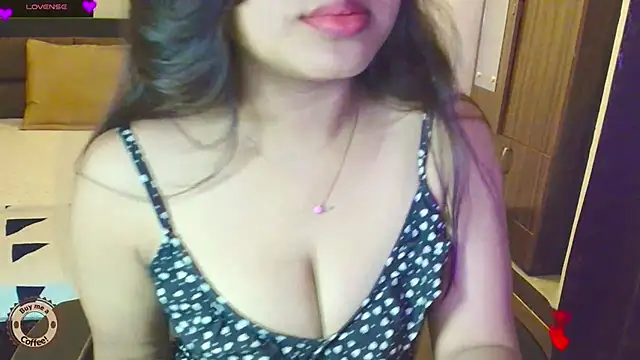 Yara-143 online show from 06/28/26, 06:47
