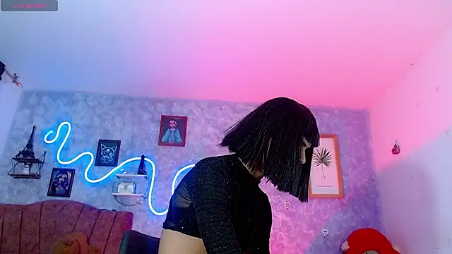 Snapshot of Stefani__R chatting on 03/03/26, 03:45 Stefani R online show from 03/03/26, 03:45