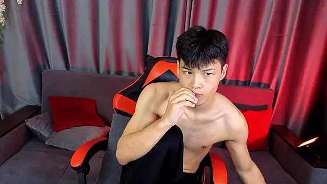 XanneLL online show from 02/20/26, 01:33