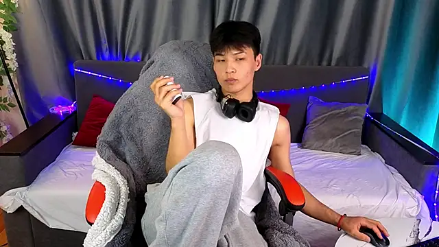 XanneLL online show from 02/26/26, 06:40