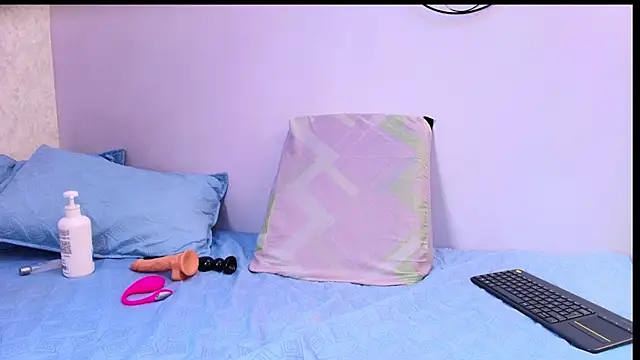 Snapshot of melany_roberts_ chatting on 02/10/26, 03:10 melany roberts online show from 02/10/26, 03:10