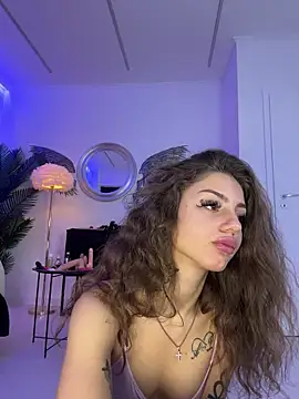 Snapshot of AnnastasiaJune chatting on 02/08/26, 07:01 AnnastasiaJune online show from 02/08/26, 07:01