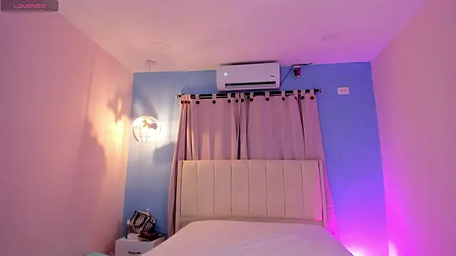 Snapshot of LOU_22_ chatting on 03/04/26, 12:55 LOU 22 online show from 03/04/26, 12:55