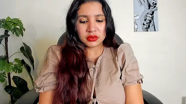 Victoria Rosee online show from 02/06/26, 12:41