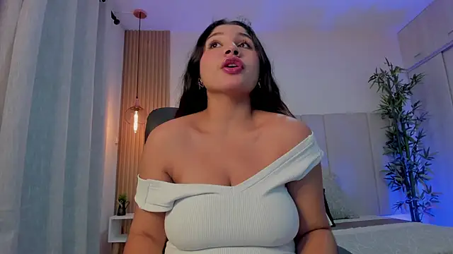 Victoria Rosee online show from 06/10/26, 12:48