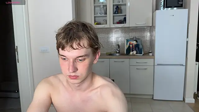 Snapshot of Friday_gay_dude chatting on 07/19/26, 06:55 Friday gay dude online show from 07/19/26, 06:55