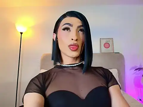 KarolPortellaa online show from 02/17/26, 12:07