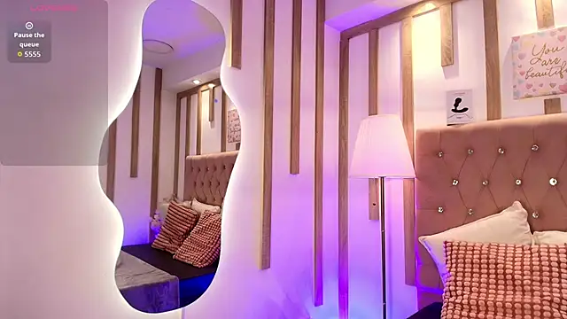 Fancy Vixen online show from 04/12/26, 03:55