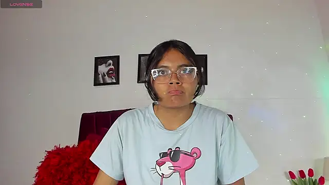 Snapshot of luna_velveth chatting on 02/11/26, 02:27 luna velveth online show from 02/11/26, 02:27