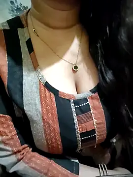 Snapshot of PARI51 chatting on 03/03/26, 08:04 PARI51 online show from 03/03/26, 08:04