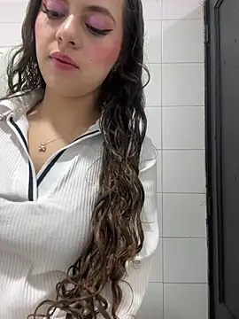 Annie bonnie  online show from 03/24/26, 11:37