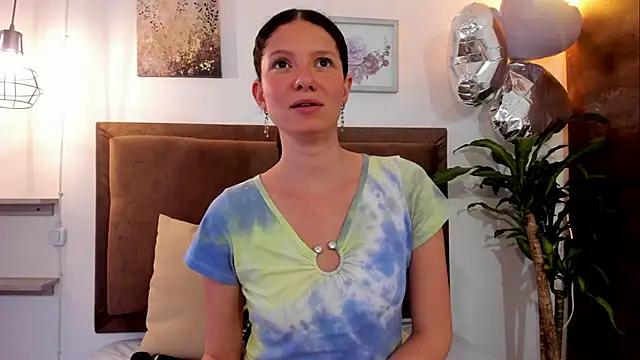 sofy bonnet online show from 02/20/26, 07:58