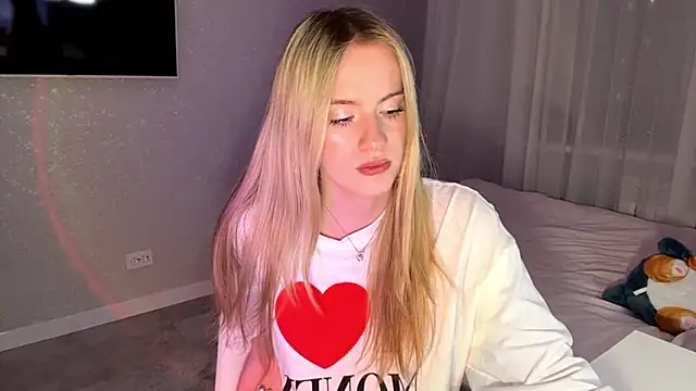 Between Eeys online show from 03/01/26, 03:47