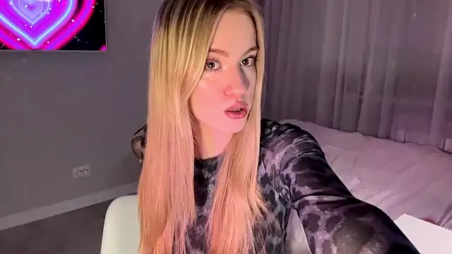 Between Eeys online show from 03/04/26, 03:40