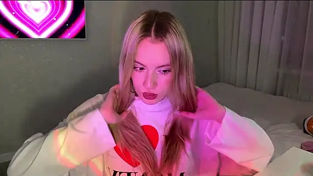 Between Eeys online show from 03/12/26, 04:35